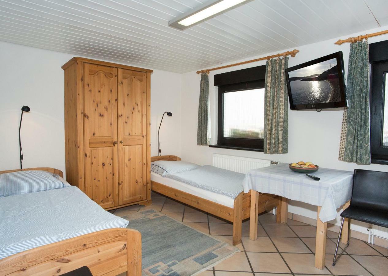 Pension Loew Solingen Buitenkant foto