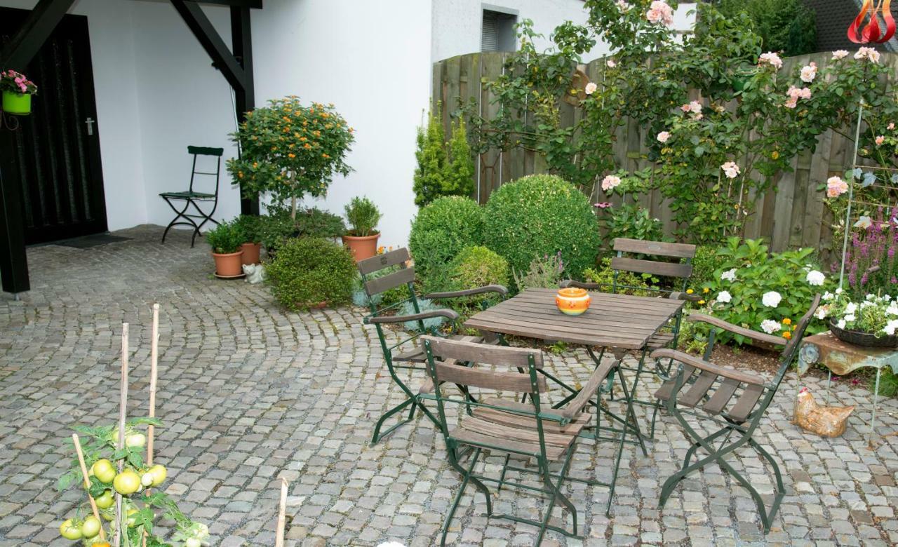 Pension Loew Solingen Buitenkant foto